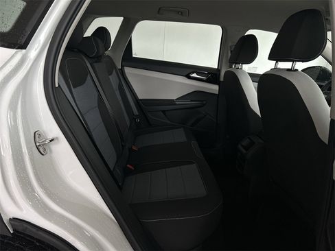 New 2026 Volkswagen Taos S image 34