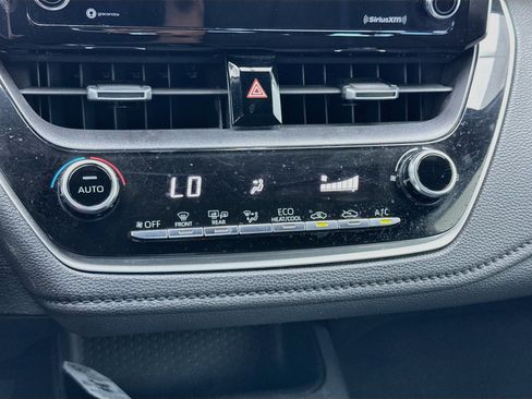 Used 2021 Toyota Corolla SE w/ Carpet Mat Package (TMS) FWD image 12