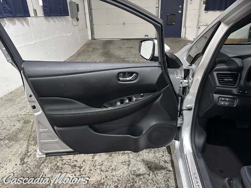 Used 2023 Nissan Leaf SV Plus FWD image 22