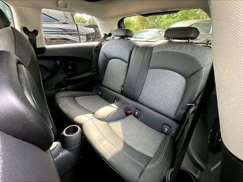 Used 2016 MINI Cooper 2-Door Hardtop image 20