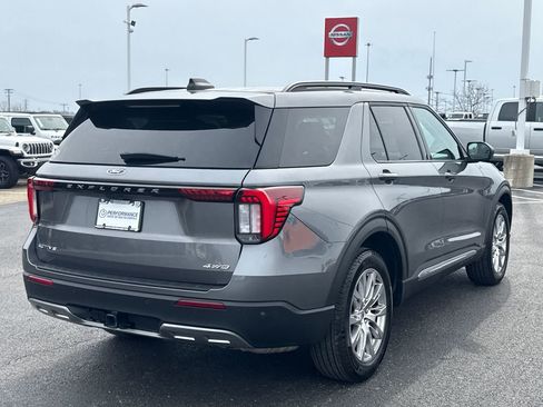 Used 2025 Ford Explorer Active w/ Active Comfort Package AWD/4WD image 3