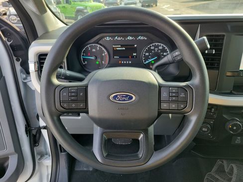Certified 2025 Ford F250 XLT image 22