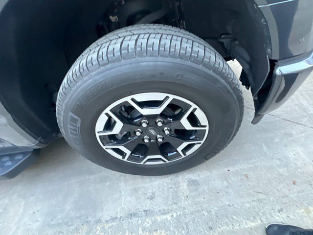 Used 2023 Ford F150 Lightning XLT AWD/4WD image 3