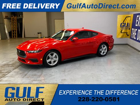 Used 2026 Ford Mustang Premium RWD image 5