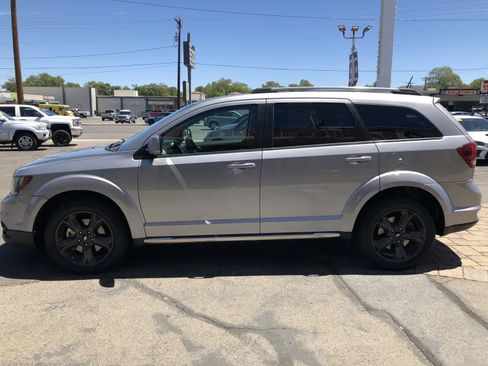 Used 2018 Dodge Journey Crossroad AWD/4WD image 5