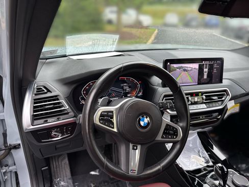 Used 2024 BMW X3 xDrive30i w/ Premium Package w/ZPA AWD/4WD image 17