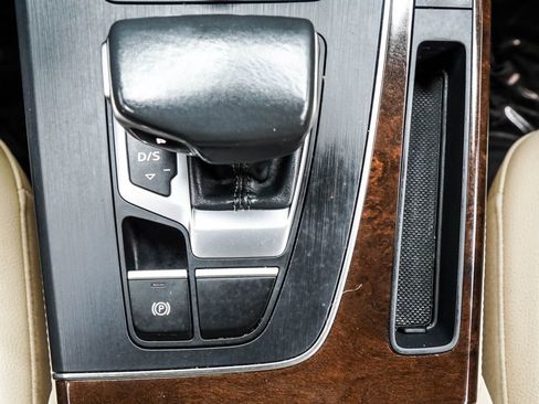 Used 2019 Audi Q5 2.0T Premium Plus w/ Premium Plus Package image 24