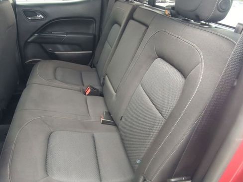Used 2019 Chevrolet Colorado LT w/ LT Convenience Package AWD/4WD image 21