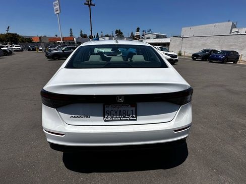 Used 2023 Honda Accord EX image 10