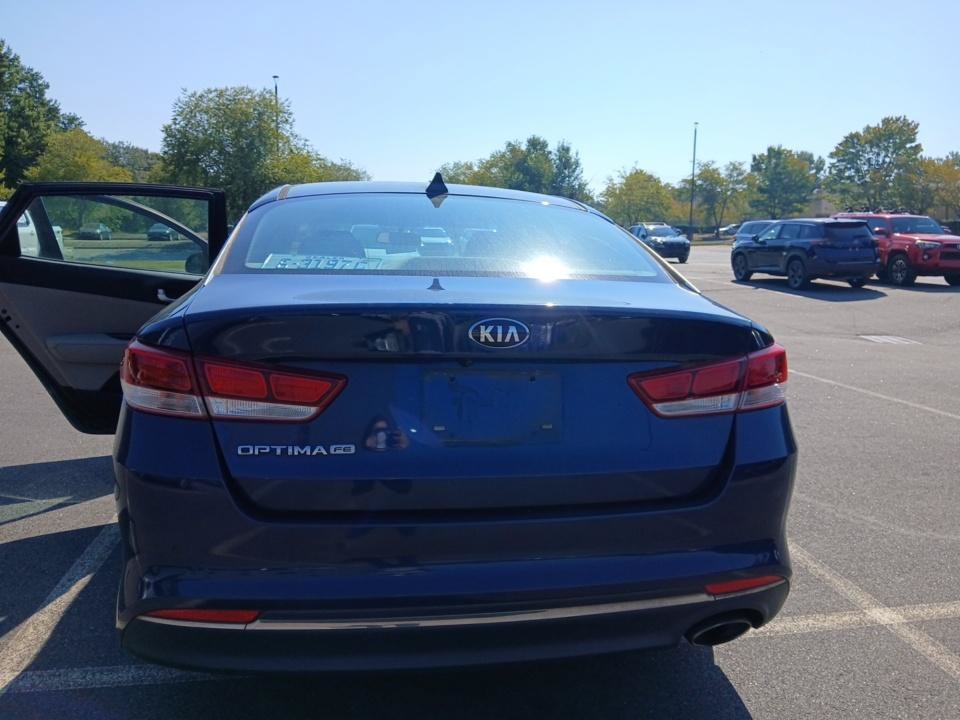 Used 2018 Kia Optima LX FWD image 14