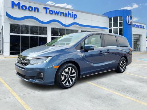 Certified 2025 Honda Odyssey EX-L image 3