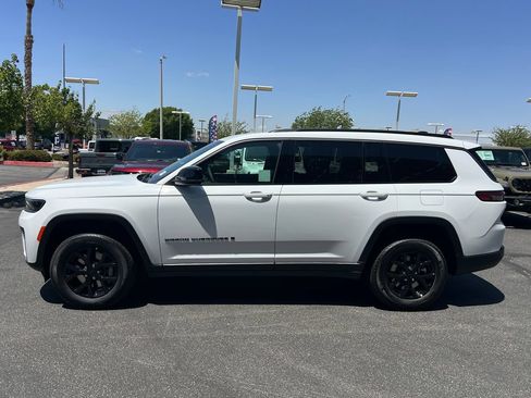 New 2026 Jeep Grand Cherokee L 4WD image 3