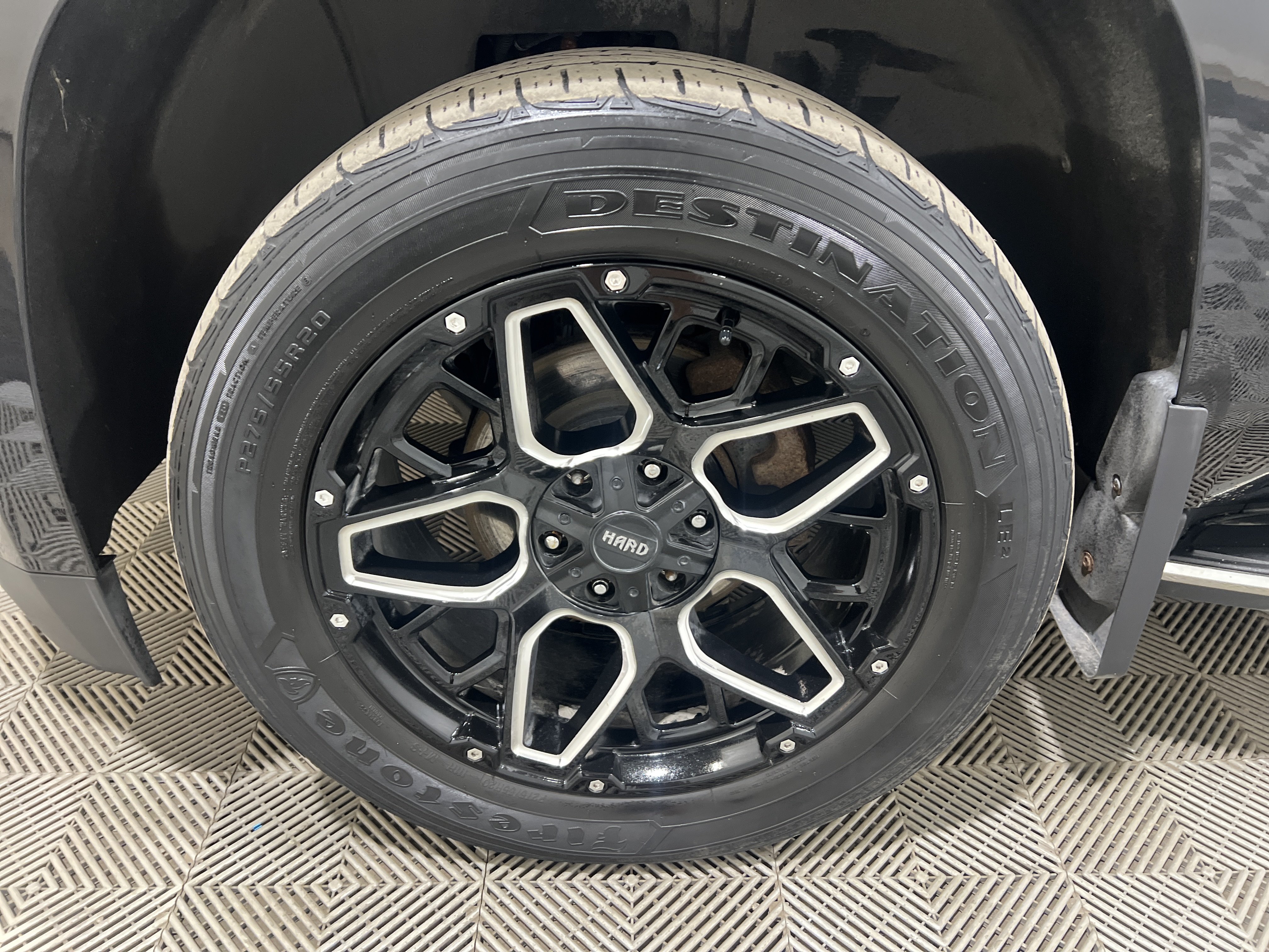 Used 2018 GMC Yukon SLT w/ HD Trailering Package AWD/4WD image 5