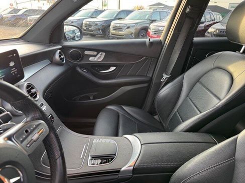 Used 2022 Mercedes-Benz GLC 300 4MATIC image 21