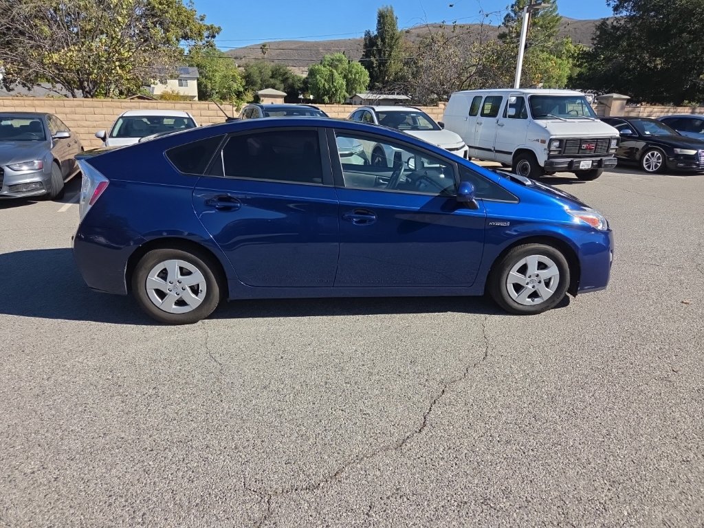 Used 2011 Toyota Prius Three w/ Navigation Pkg FWD image 6