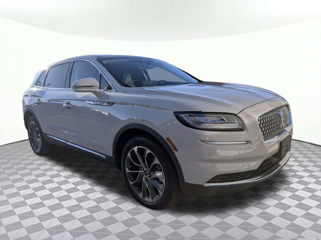 Used 2022 Lincoln Nautilus Reserve AWD/4WD image 1