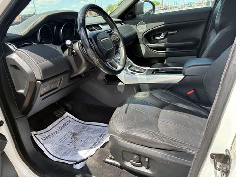 Used 2017 Land Rover Range Rover Evoque SE AWD/4WD image 20