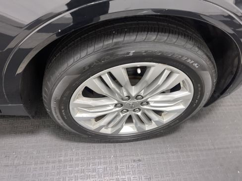 Used 2018 Cadillac XT5 Premium Luxury FWD image 27