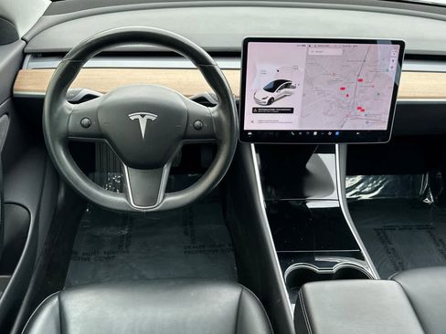 Used 2019 Tesla Model 3 Standard Range Plus image 15
