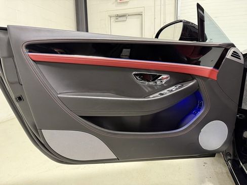 Used 2020 Bentley Continental GT image 8