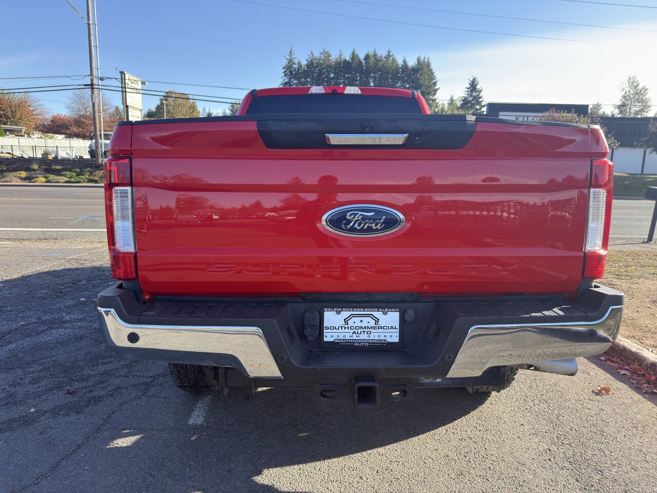Used 2017 Ford F250 4x4 Crew Cab Super Duty image 6