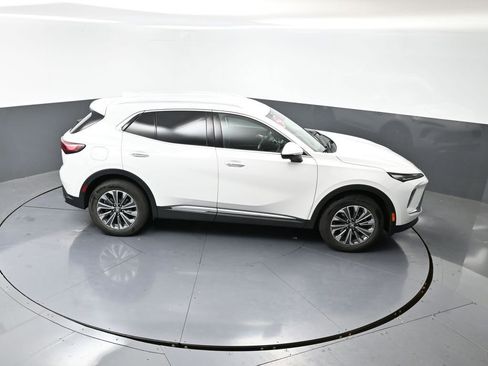 Used 2024 Buick Envision Preferred image 42