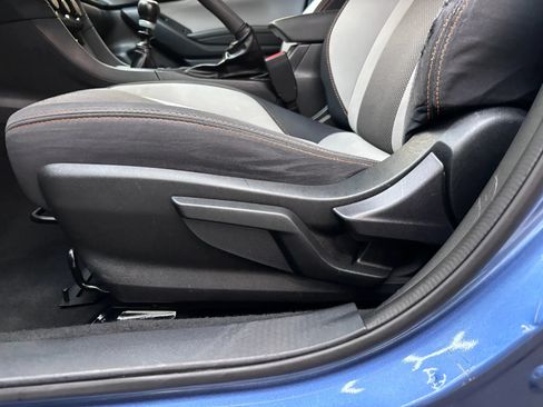 Used 2018 Subaru Crosstrek 2.0i Premium AWD/4WD image 9