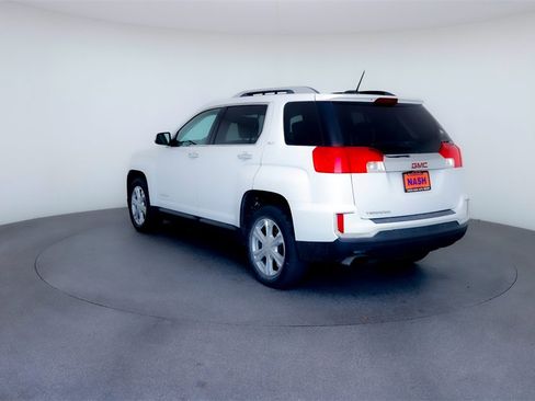 Used 2017 GMC Terrain SLT image 4