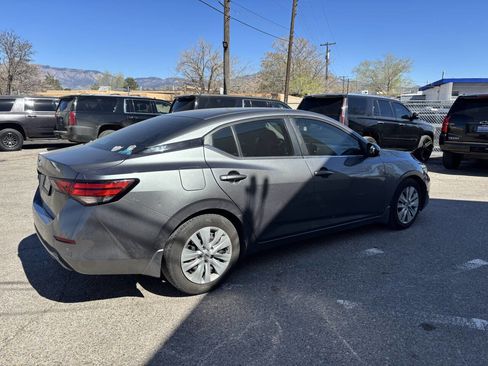 Used 2021 Nissan Sentra S image 5
