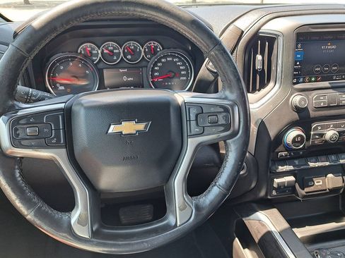 Used 2021 Chevrolet Silverado 2500 LTZ w/ LTZ Convenience Package AWD/4WD image 8