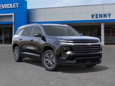 New 2026 Chevrolet Traverse LT w/ Driver Confidence Package image 7