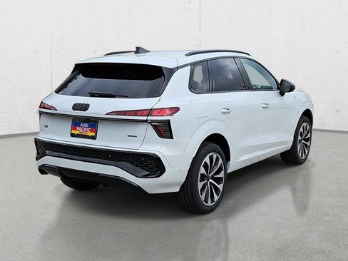 New 2026 Audi Q3 quattro 2.0T AWD/4WD image 5