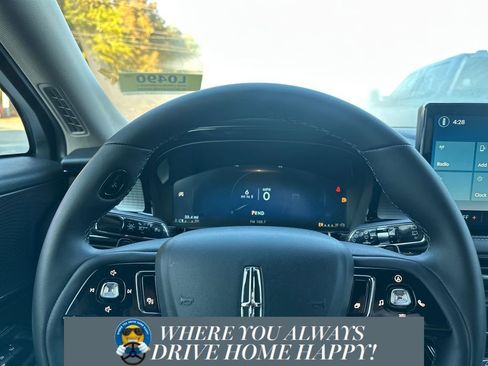 New 2026 Lincoln Corsair Premiere image 11