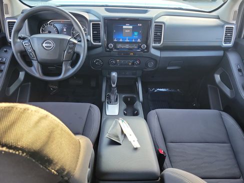 Used 2023 Nissan Frontier SV w/ Tow Package image 28