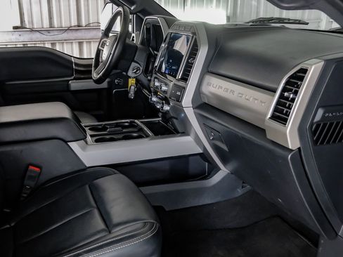 Used 2022 Ford F250 Lariat w/ Lariat Value Package image 13