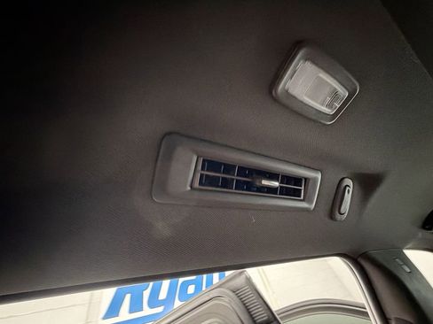 Used 2023 Chevrolet Tahoe Z71 image 22