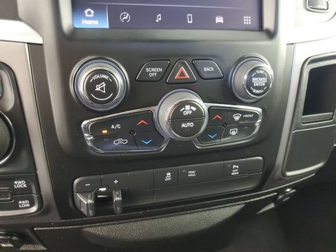 Used 2022 RAM 1500 Classic SLT w/ Electronics Group AWD/4WD image 20