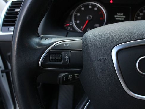 Used 2017 Audi Q5 2.0T Premium image 30