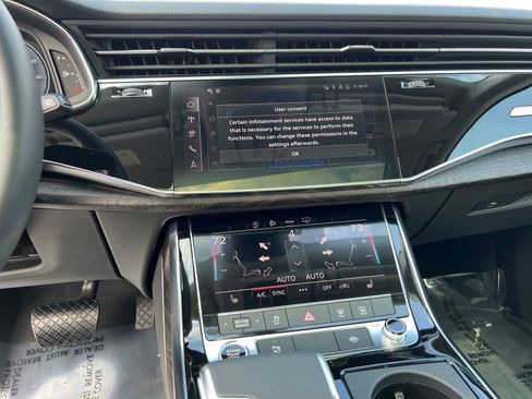 Certified 2025 Audi Q7 3.0T Premium w/ Convenience Package image 29