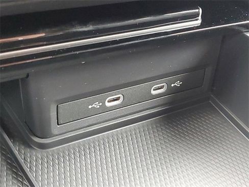 New 2026 Volkswagen Atlas SE image 29