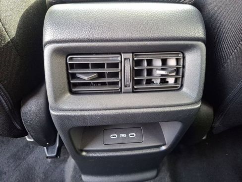 Used 2024 Honda CR-V EX image 11