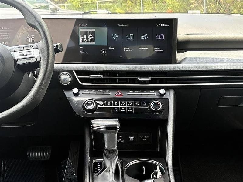 Used 2025 Hyundai Sonata SE FWD image 38