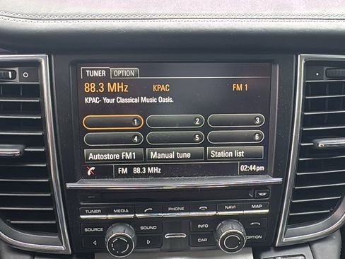 Used 2015 Porsche Panamera GTS image 18