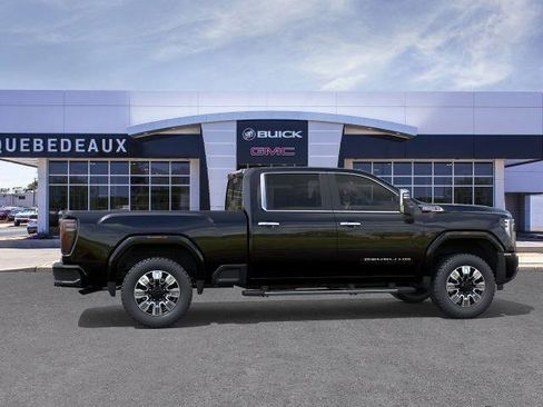 New 2026 GMC Sierra 3500 Denali w/ Denali Reserve Package AWD/4WD image 5