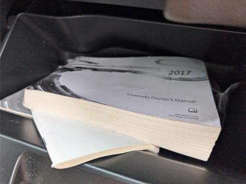 Used 2017 Chevrolet Silverado 1500 LTZ image 40