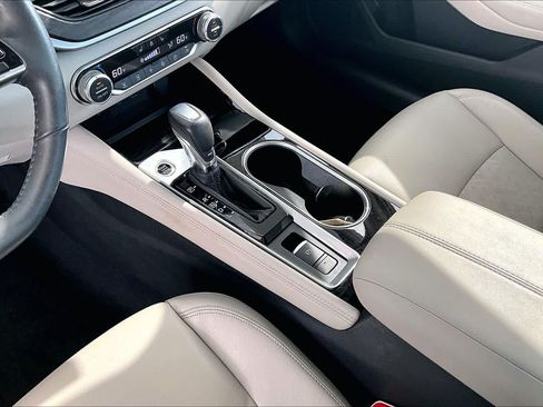 Certified 2024 Nissan Altima 2.5 SL FWD image 17