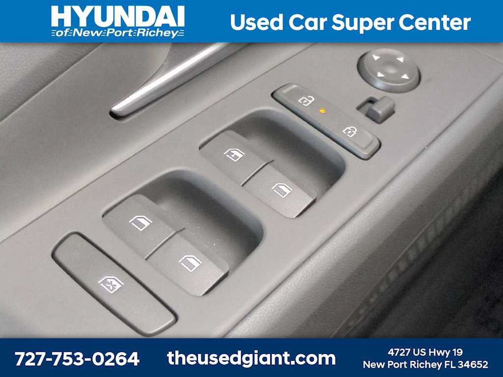 Certified 2026 Hyundai Elantra SE FWD image 23