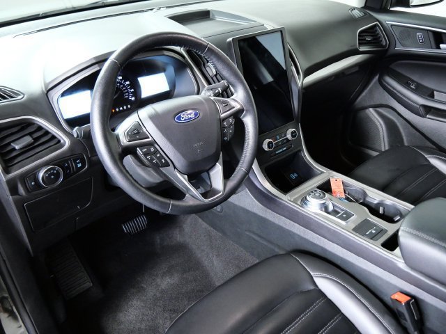 Certified 2024 Ford Edge SEL w/ Convenience Package AWD/4WD image 4
