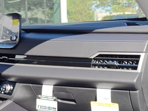 New 2025 Mitsubishi Outlander SE image 28