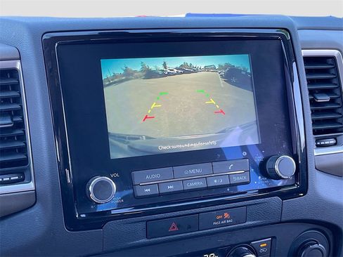 Used 2022 Nissan Frontier SV image 13